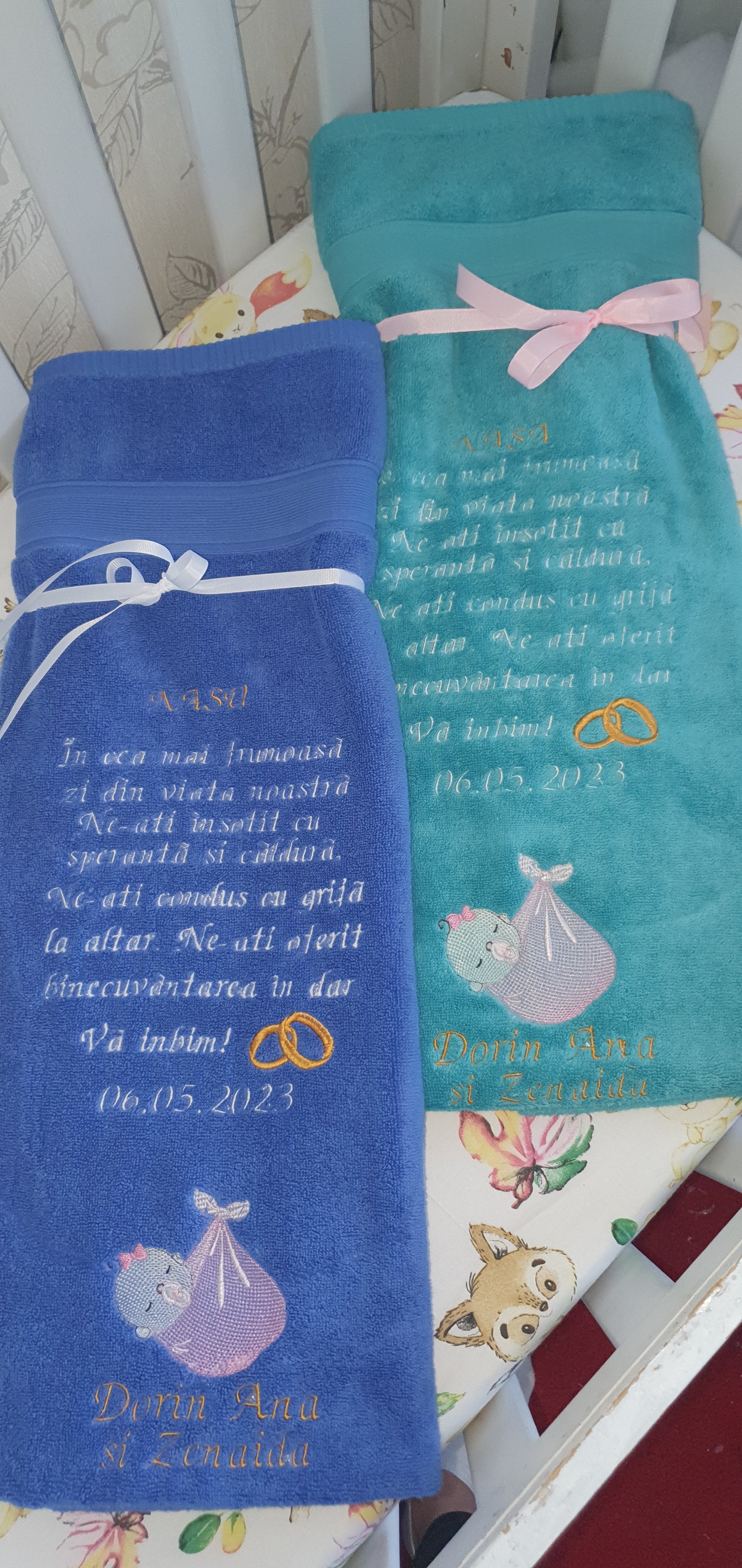 Towels personalised by embroidery  120x90