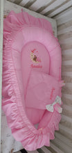 Load image into Gallery viewer, Baby nest personalised by embroidery and pillow 
100% cotton
