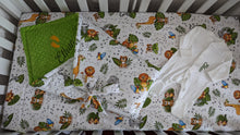 Load image into Gallery viewer, Baby bedding personalised by embroidery

