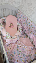 Load image into Gallery viewer, Baby bedding 120*60
100% cotton and dimple minky personalised by embroidery
❤️AVAILABLE IN STOCK ❤️
