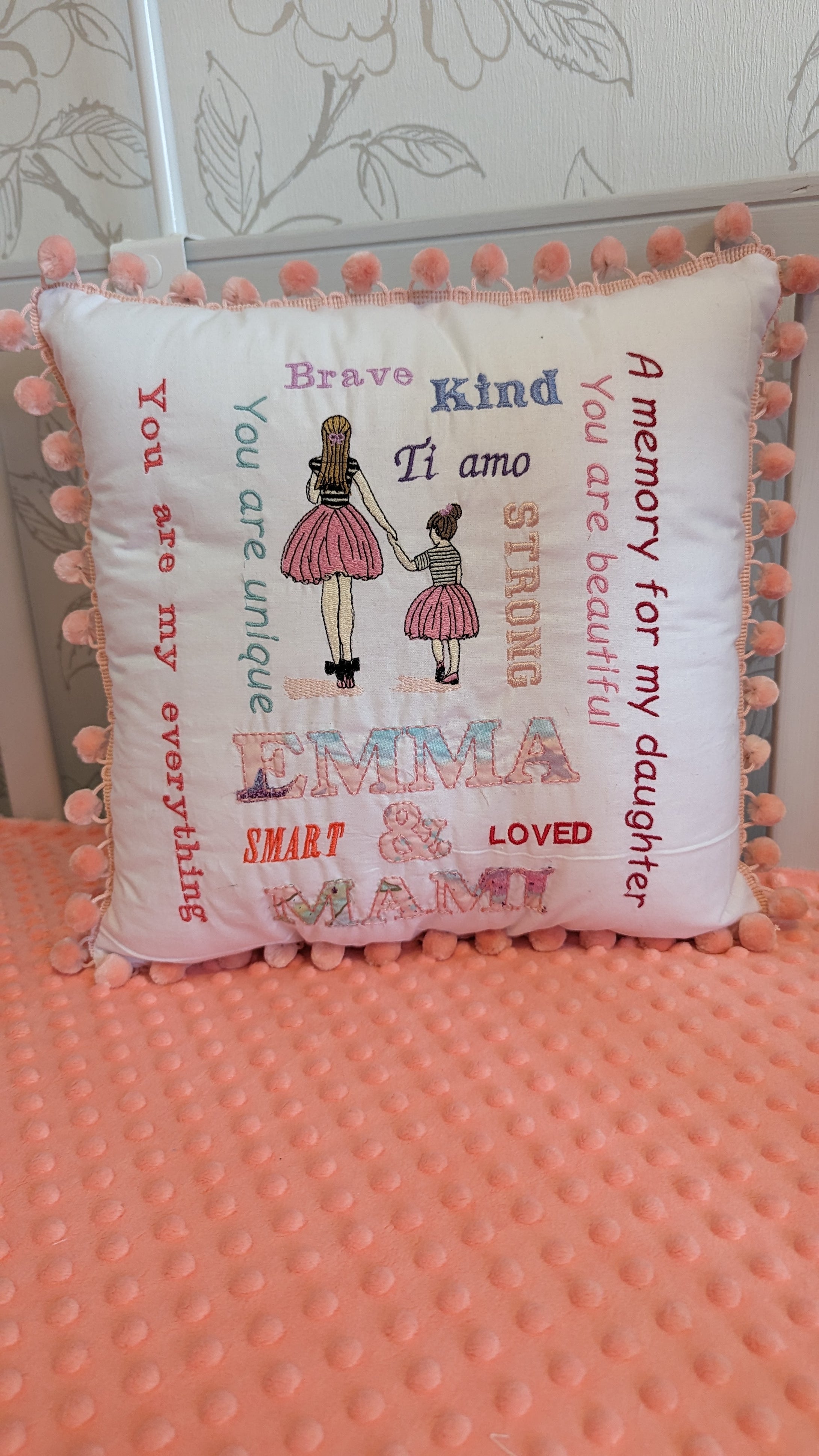 Little memories
Pillows 40*40 personalised by embroidery