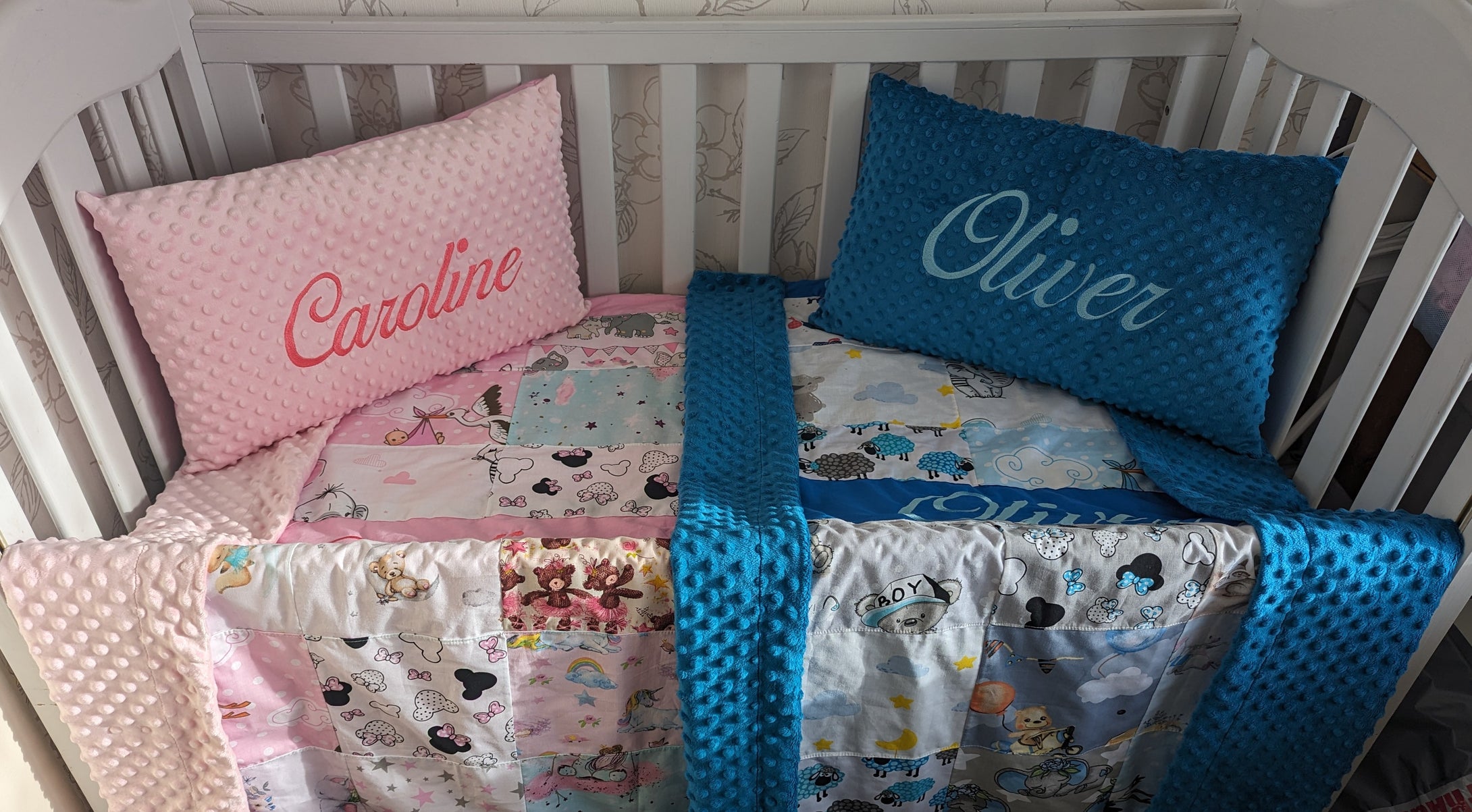 Memory quilt and pillow
140*100 personalised by embroidery