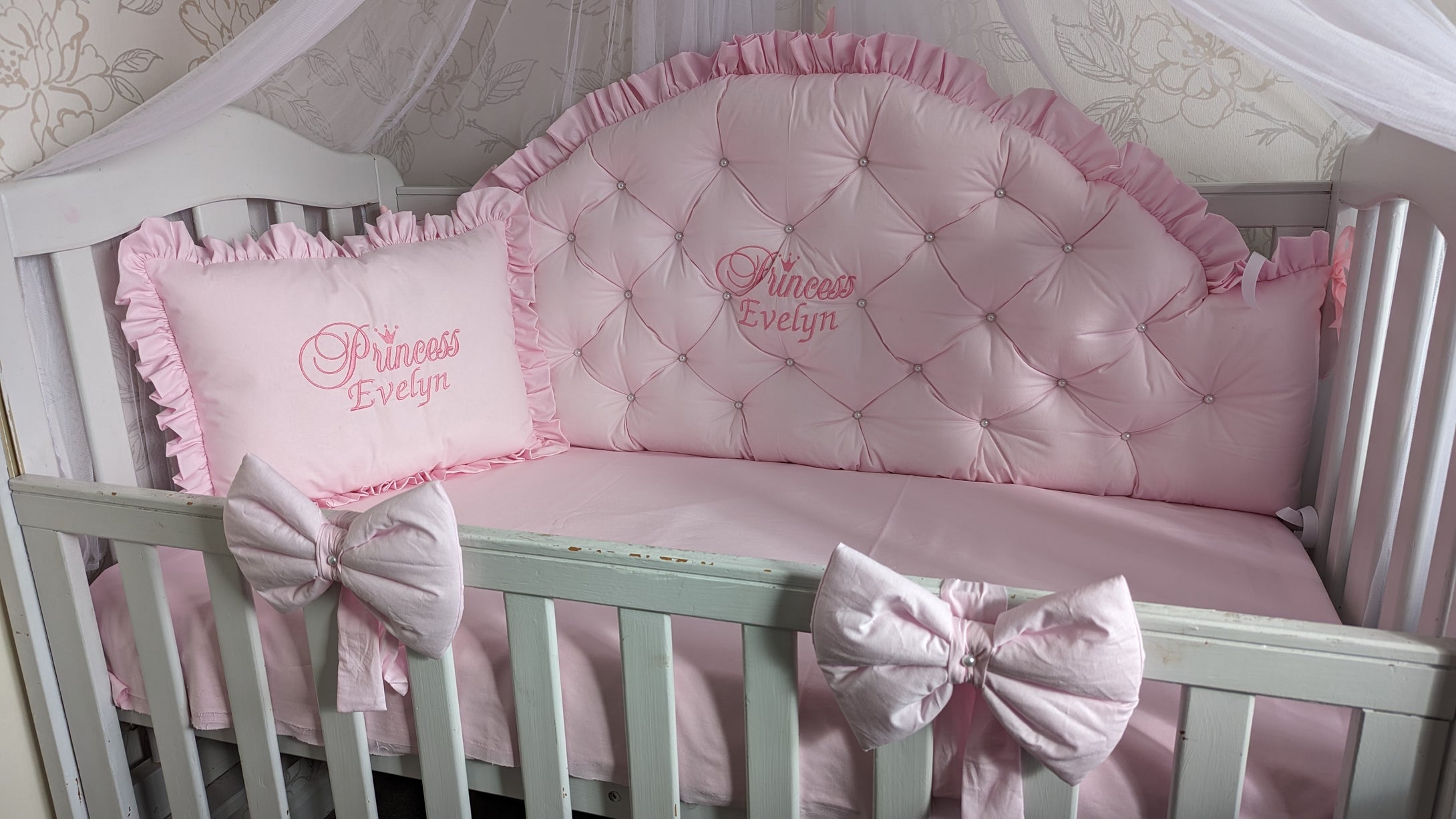 Luxury baby bedding cotton
140x70 personalised by embroidery