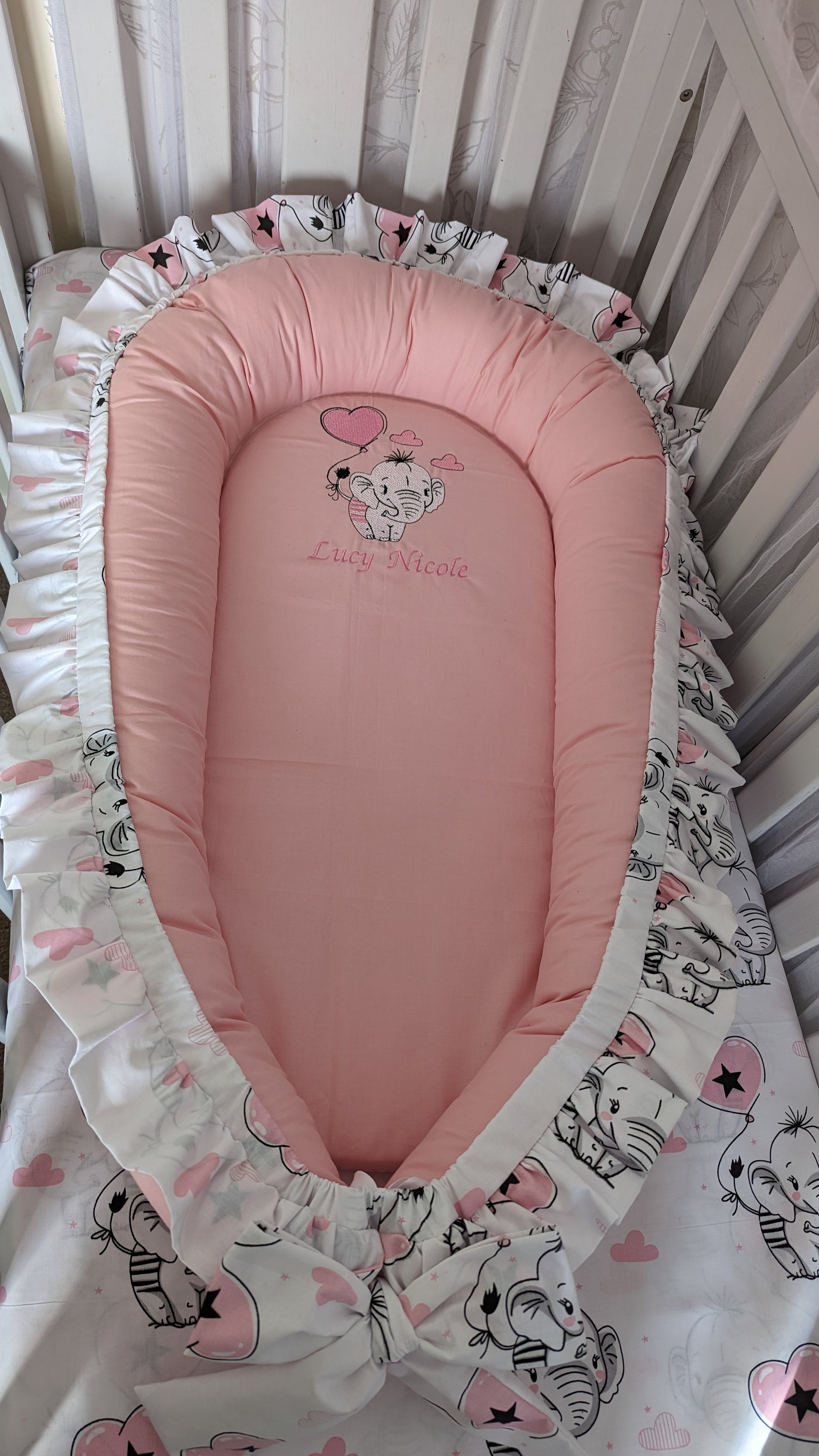 Baby nest personalised by embroidery
