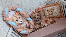 Load image into Gallery viewer, Baby nest with braided bumper
Blanket and pillow
