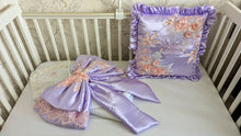 Load image into Gallery viewer, Baby blanket bow and pillow
