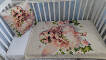 Load image into Gallery viewer, Baby blanket and pillow 

Velvet and cotton
