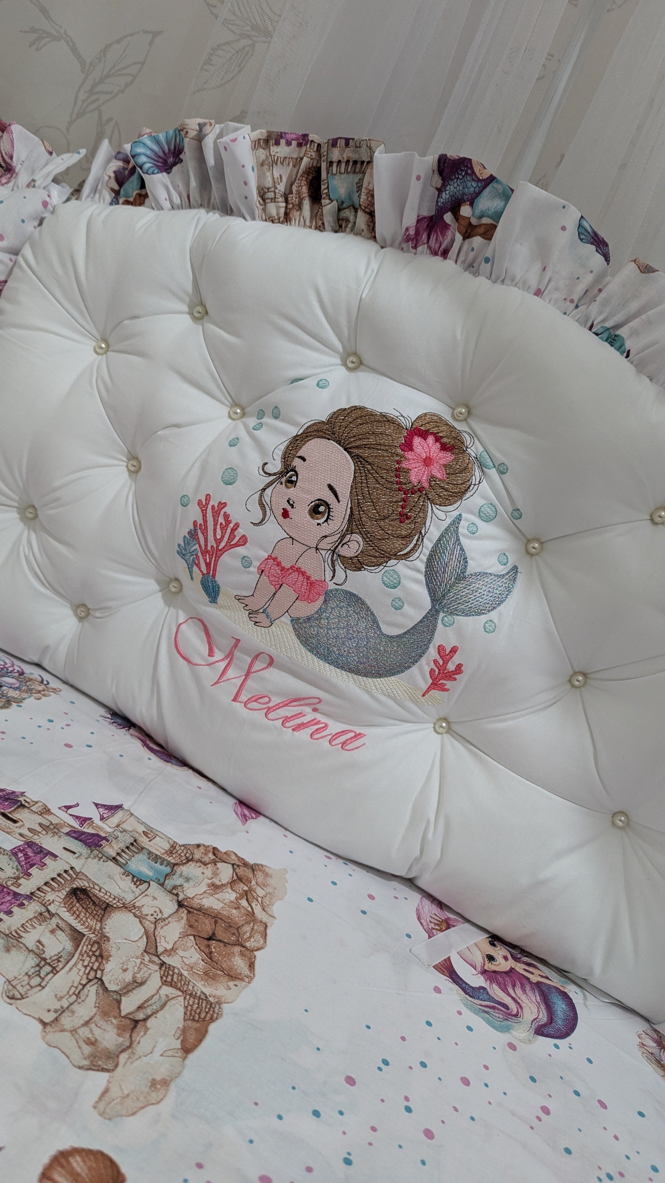 Baby bumpers personalised by embroidery