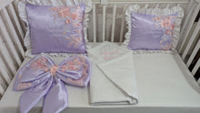 Load image into Gallery viewer, Baby blanket bow and pillow 
Made is satin
