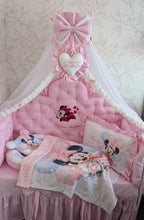 Load image into Gallery viewer, Luxury baby bedding 120*60 personalised by embroidery, 100% cotton and dimple
