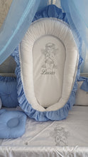 Load image into Gallery viewer, Baby nest, Blanket and pillow
