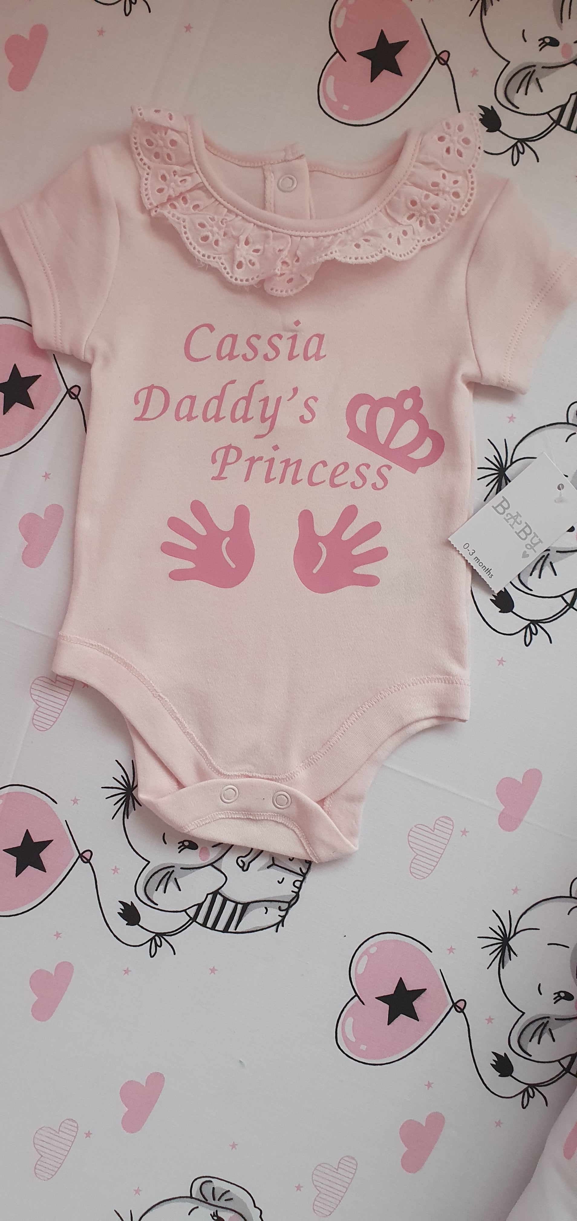 Bodysuit personalized with vinyl