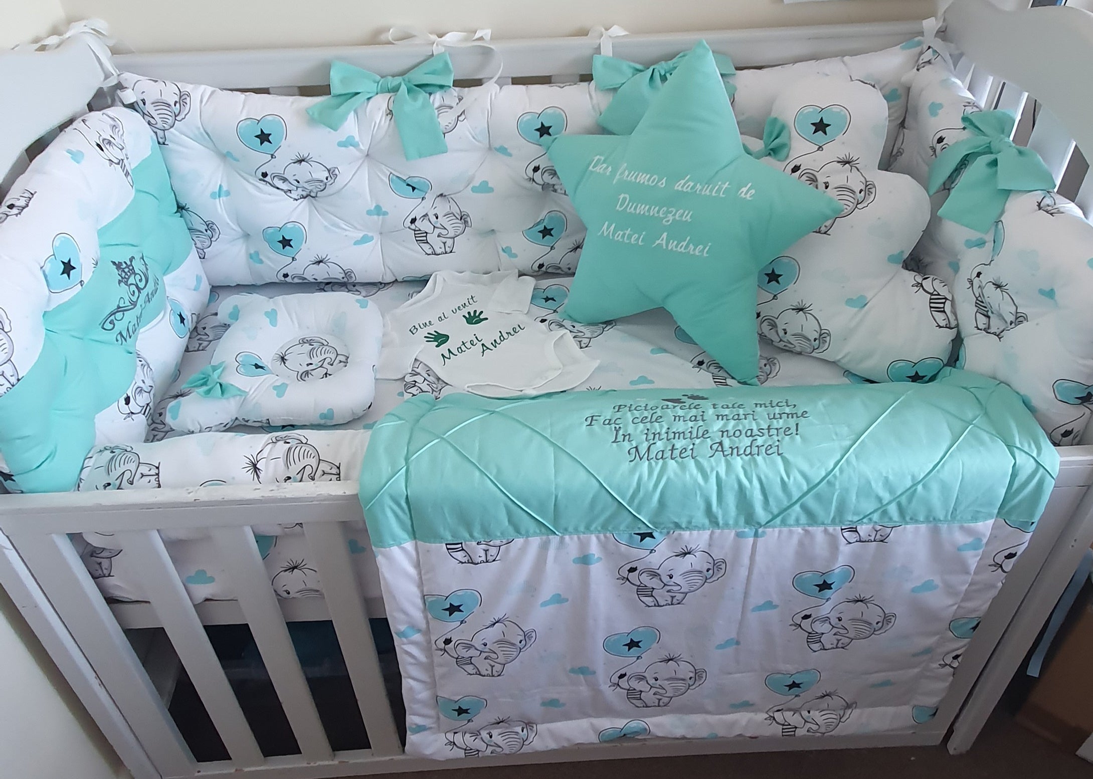 Luxury baby bedding 120x60 personalised by embroidery