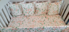 Load image into Gallery viewer, Baby beddin 140x70 and curtains
