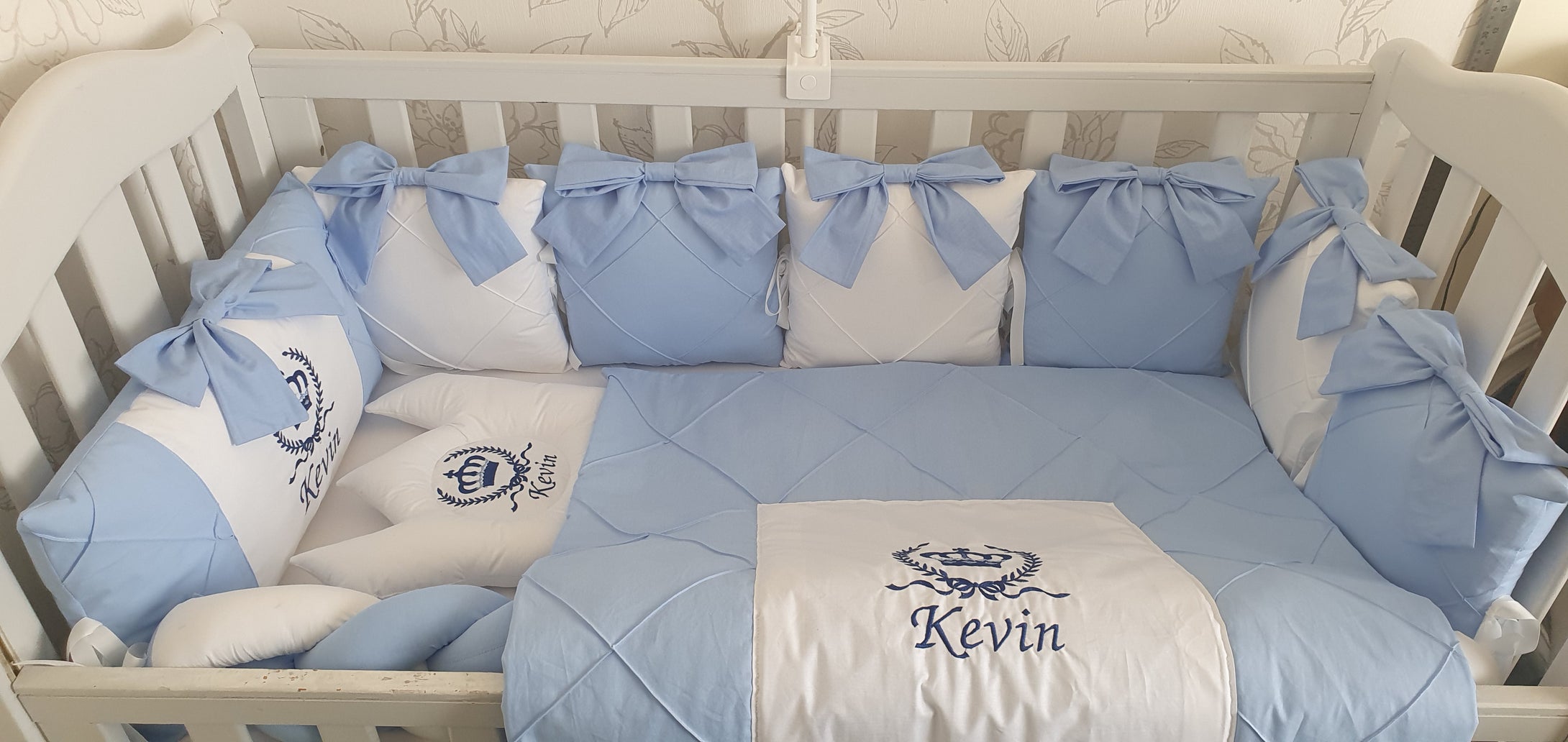 Luxury baby bedding 125x70 , personalised by embroidery