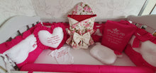 Load image into Gallery viewer, Luxury baby bedding 120x60 

Personalised by embroidery 100% cotton
